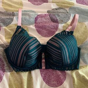 Victoria’s Secret Lined Plunge Bra